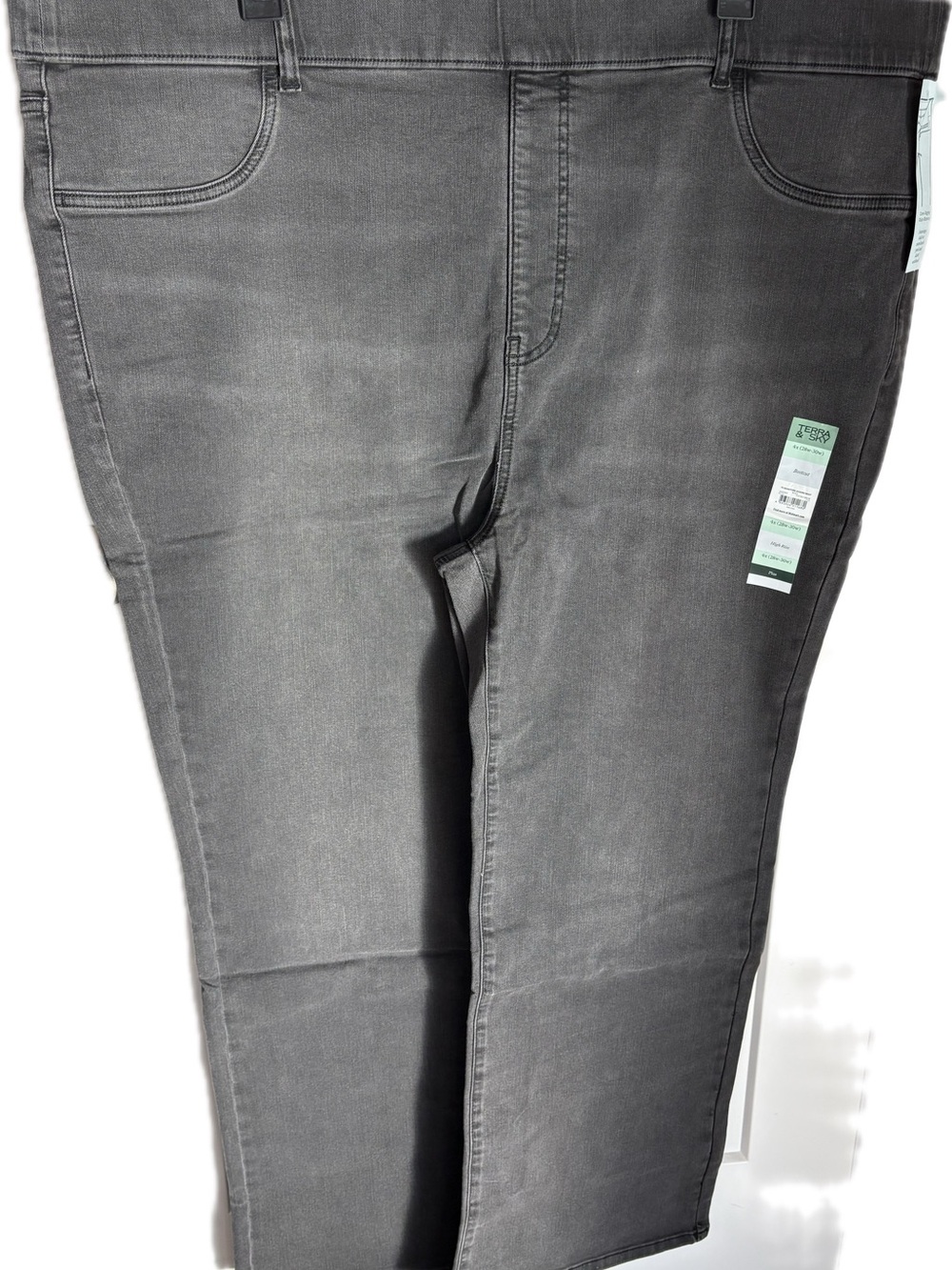 NWT Terra & Sky Plus Size 28/30W 4X Core Bootcut Leg Stretch Jeans Grey Wash